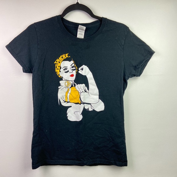Tops - Pittsburgh Steeler's "Rosie Riveter" Medium Tee Tops - Pittsburgh Steeler's "Rosie Riveter" Medium Tee